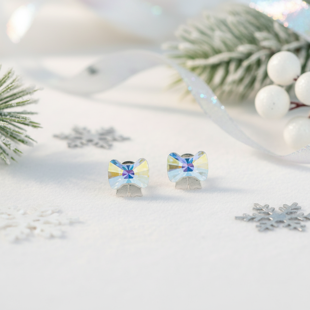 Bowtie Stud Earrings in Silver 925