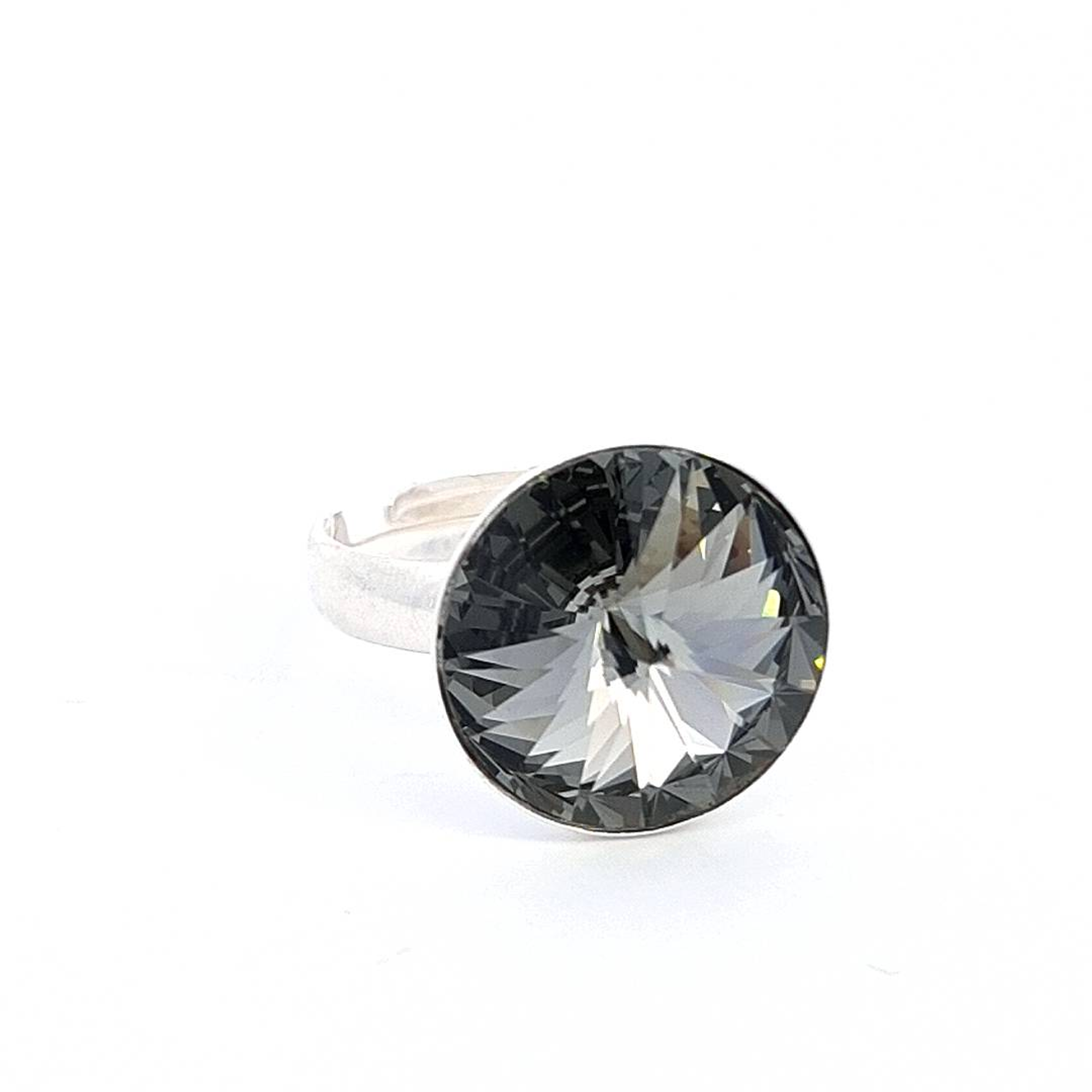 Side View of Spectra Solitaire Ring with Reflective Rivoli Crystal Silver Night - Magpie Gems Ireland