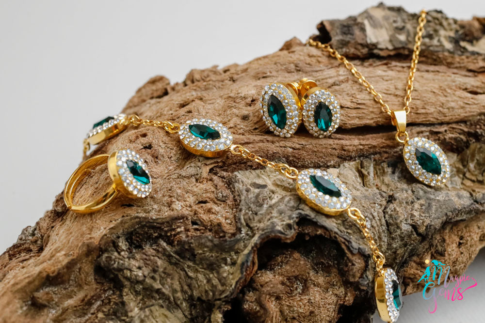 Gold Plated Sterling silver Jewellery Set in Emerald, from Ireland