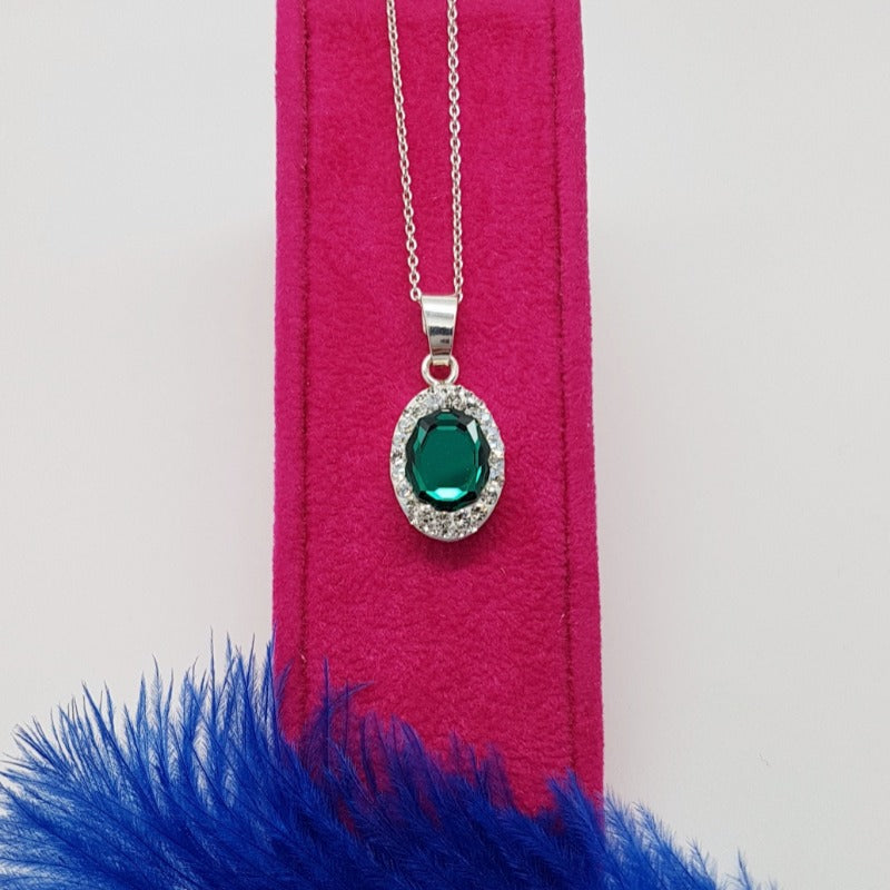 Emerald oval silver pendant necklace in Ireland