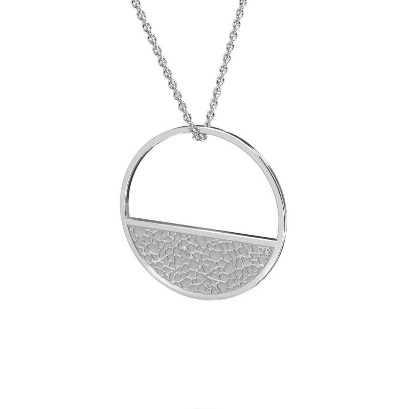 Round Necklace in Silver