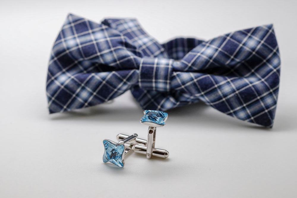 Aquamarine Twister Cufflings in Silver, Shop in Ireland, gift Boxed